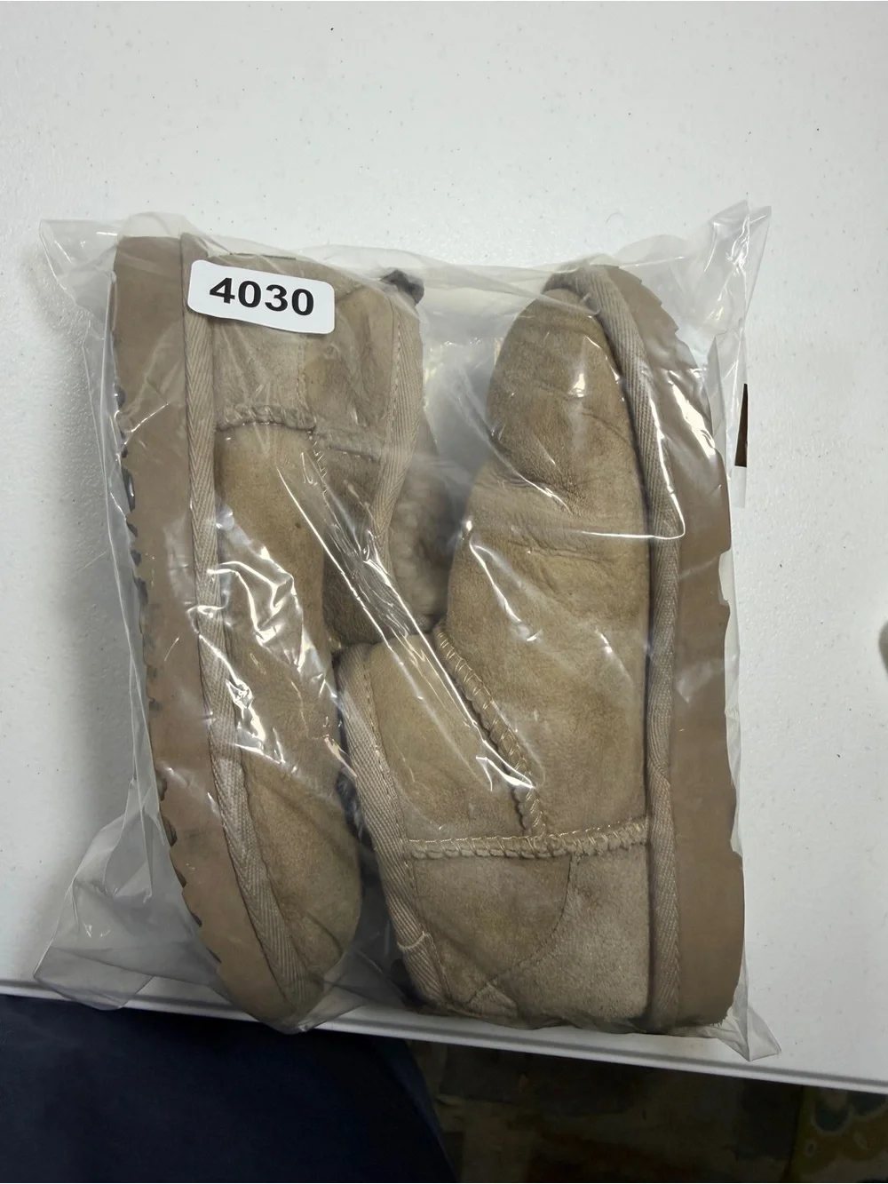Ugg Classic Ultra Mini Round Toe Shearling Lined Boots size 13